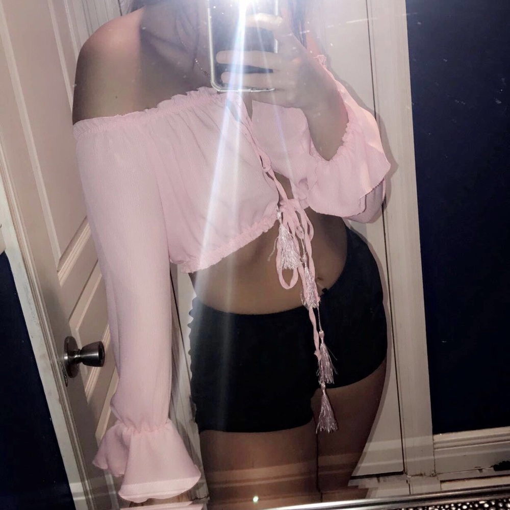 Off Shoulder Drawstring Crop Top - Picture 2 of 4
